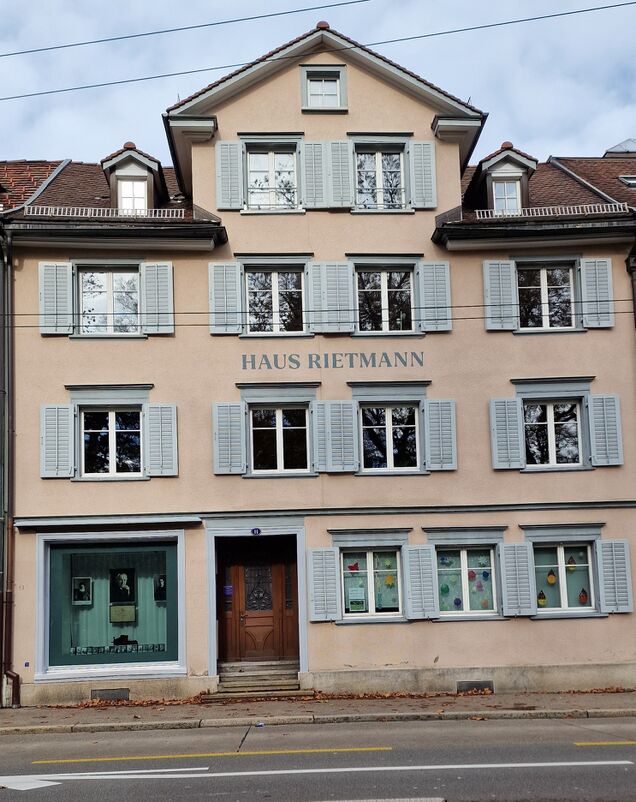  Rorschacher Strasse 11 - November 2025         Ehemals Fotoatelier Rietmann